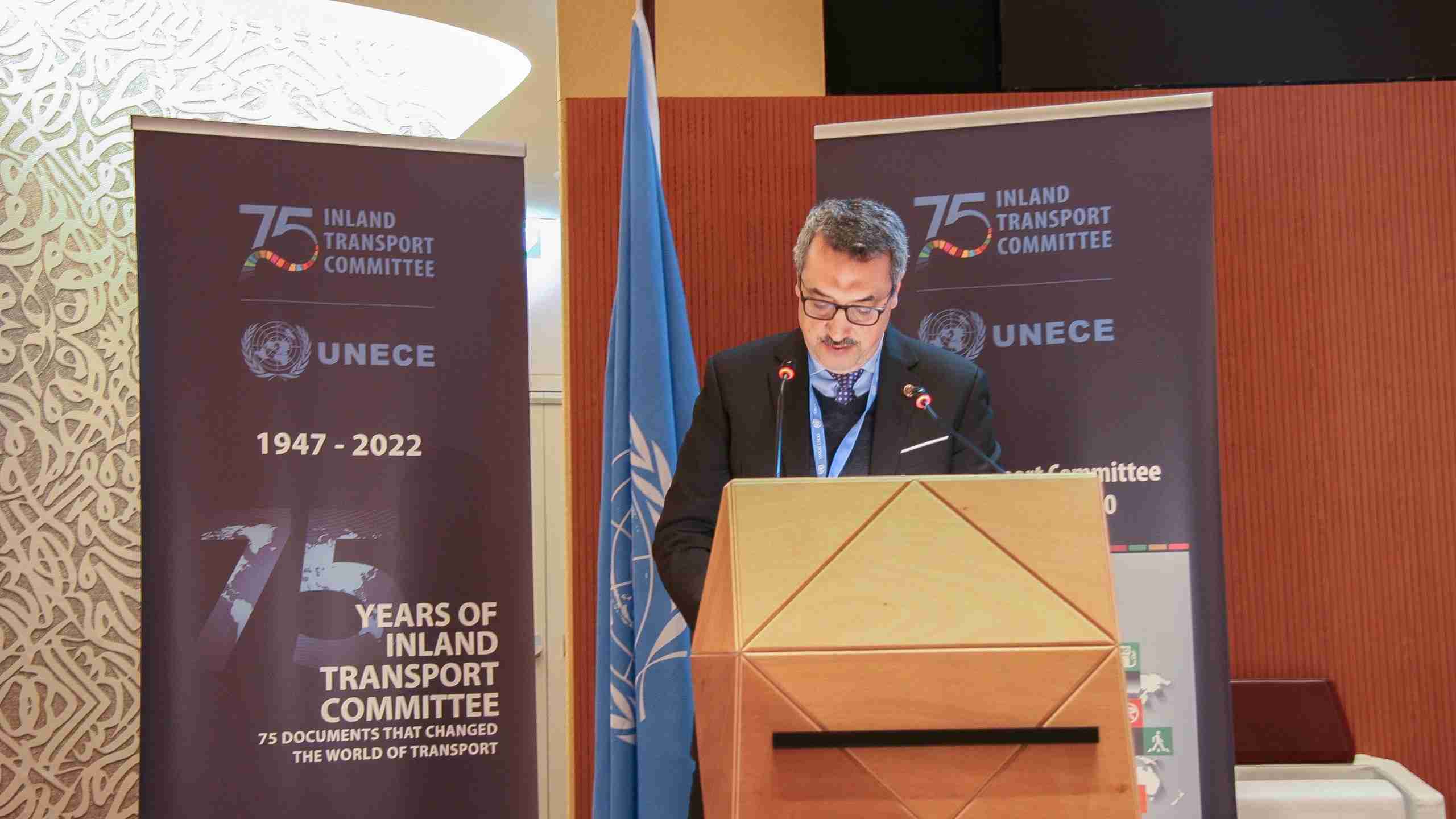 Benazzouz_speaking_1