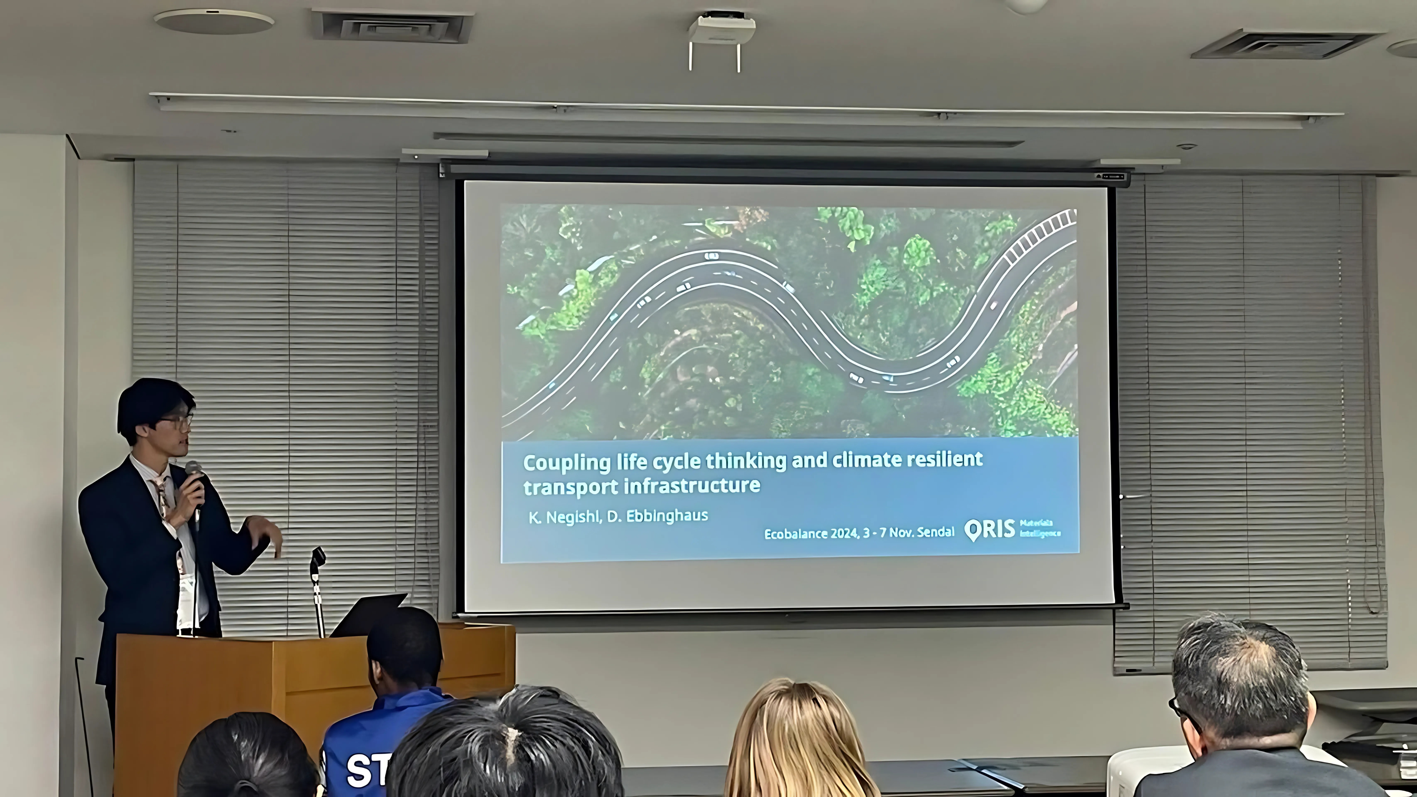 Pictures for web articles